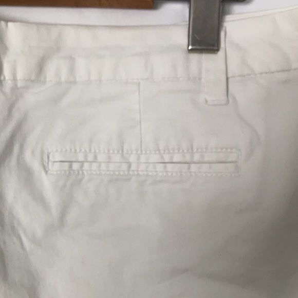 WHITE SHORTS. - Picture 5 of 5